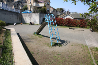 台村大谷公園の滑り台