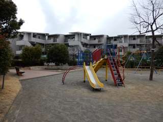 白山町高倉公園の滑り台