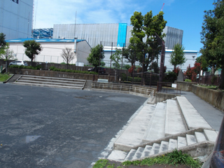 白山公園のグラウンド2