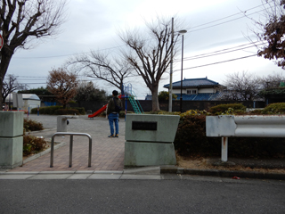 白山町第三公園の出入口