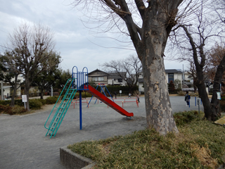 白山町第三公園の遊具