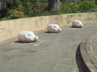 東本郷第一公園の動物ベンチ