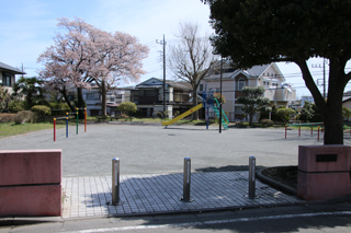 池ノ谷公園の出入口