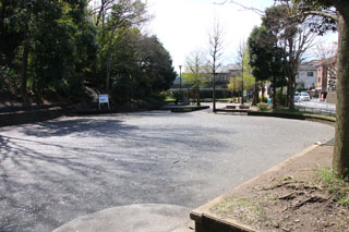 上山町公園のグラウンド2