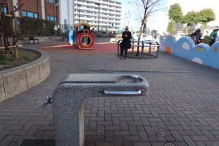 鴨居町北公園の水飲み場