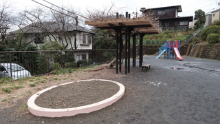 鴨居公園の砂場