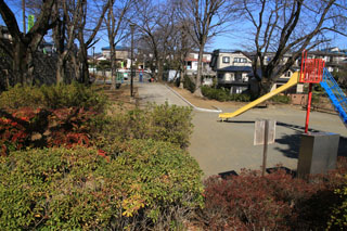 北八朔第一公園の滑り台