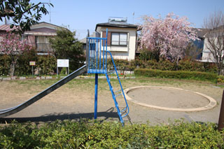 三保中通公園の滑り台