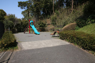 三保大上第二公園の遊具