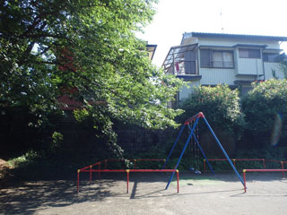 三保天神前公園のブランコ