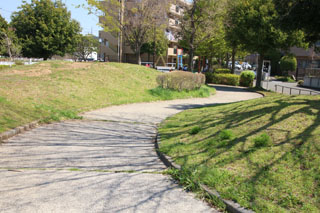 三保天神前久保公園の小道