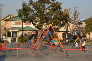 長津田第二公園のブランコ