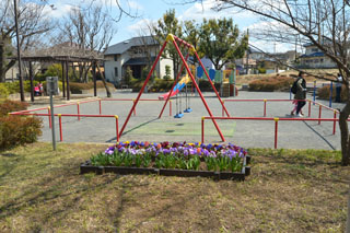 中丸公園のブランコ