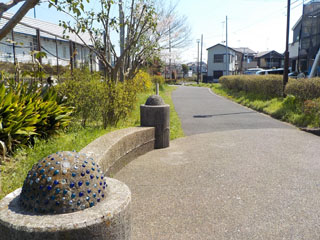 中山北緑道の歩道2