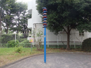 中山谷第二公園の遊具