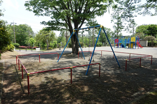 竹山二丁目南公園のブランコ