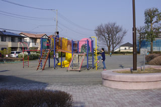 十日市場やまざくら公園のアスレチック遊具