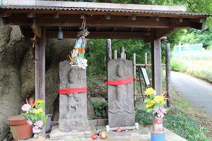 鴨居原辻山の庚申塔