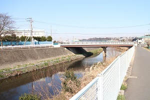 恩田川の念仏橋跡2