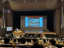 「会場の様子」の画像