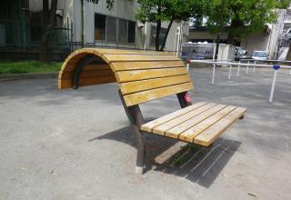 背伸ばしベンチ
