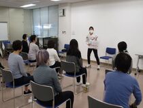 運動の様子の写真