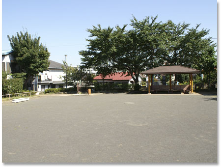 西戸部町三丁目さくら公園