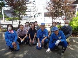 北幸町公園愛護会・（株）ランズ計画研究所の集合写真