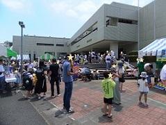 入口の模擬店の写真