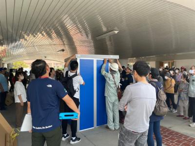 トイレ組み立て