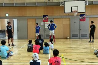 横浜F・マリノスフトゥーロの選手やコーチを講師にお迎え