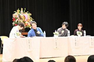 講演中は笑いが絶えず和やかな雰囲気でした
