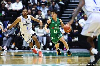 大橋選手の華麗なドリブル 