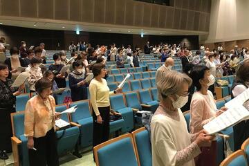 民生委員の歌「花咲く郷土」の合唱