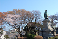 井伊直弼像・掃部山公園の写真を掲載しているページです