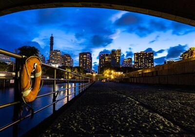 臨港パーク　アーチ橋
