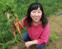 枝元なほみ先生（栄区高橋農園にて）