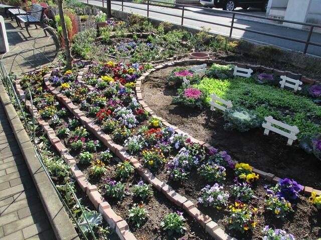 踊場駅花さかクラブ