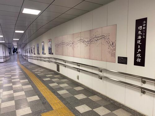 地下通路パネル写真
