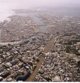 鶴見駅周辺航空写真の画像
