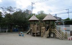 茅ケ崎南保育園園庭